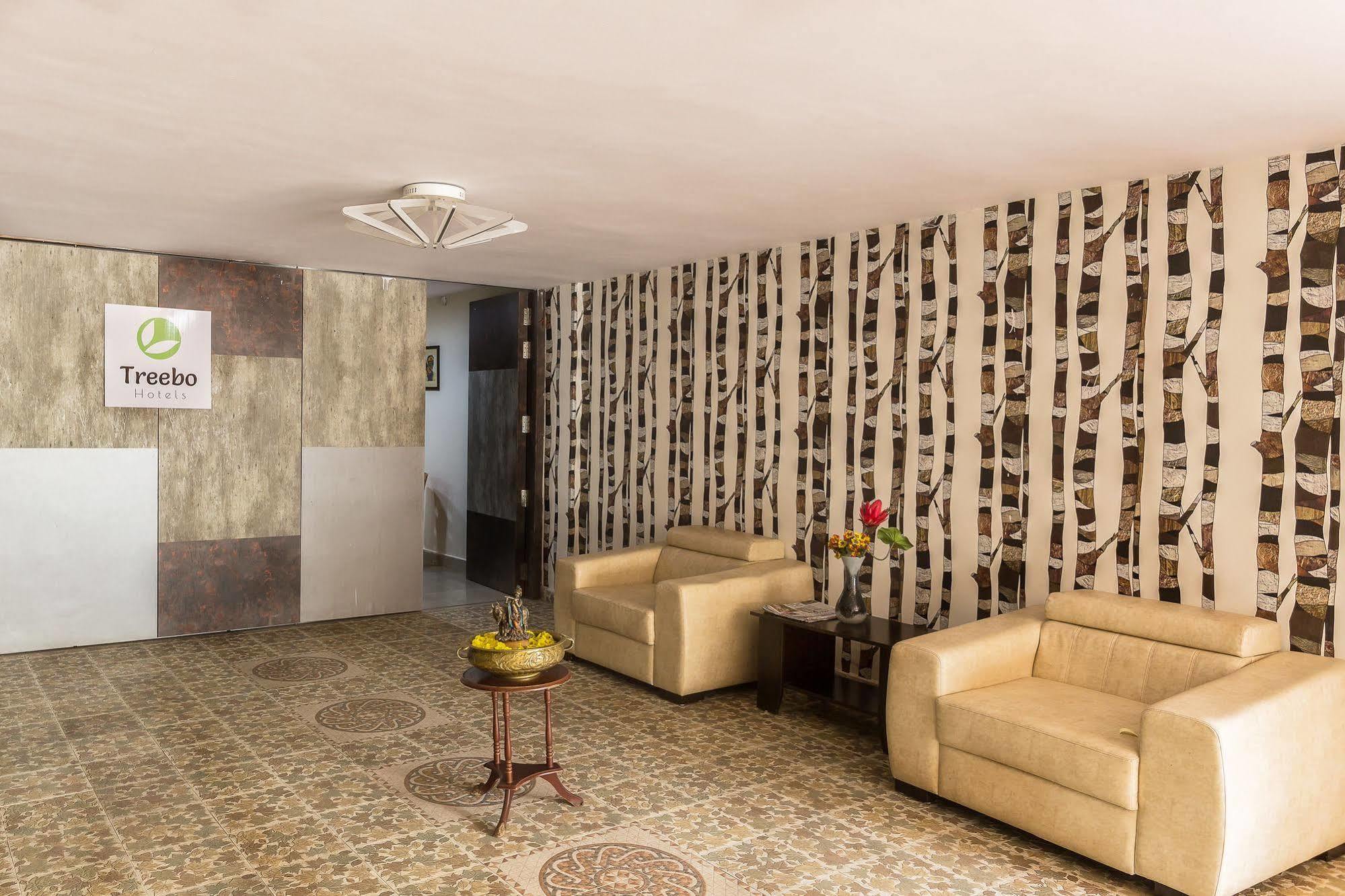 Treebo Trend Srico Banjara Hills Hotel Hyderabad Bagian luar foto