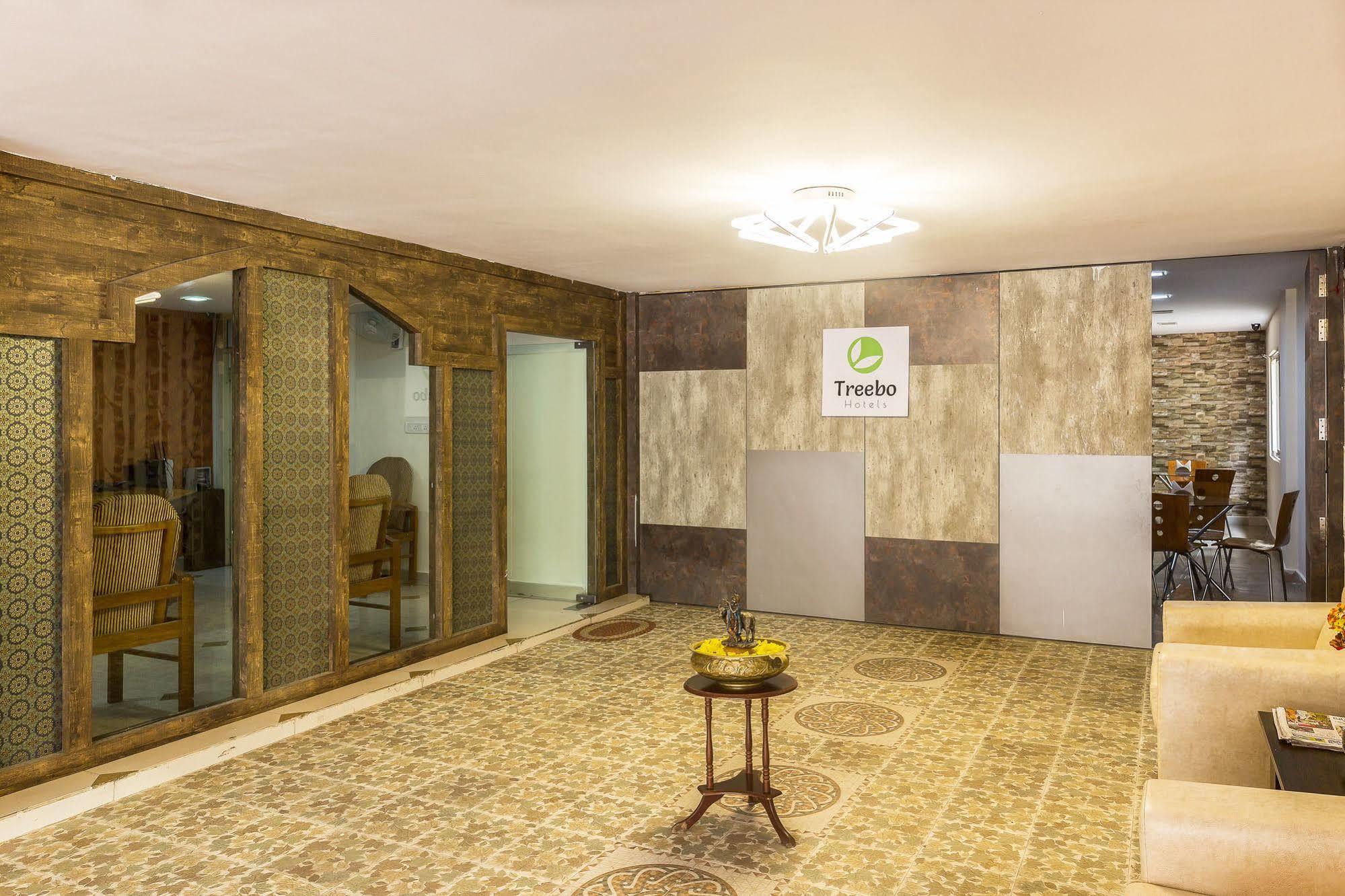 Treebo Trend Srico Banjara Hills Hotel Hyderabad Bagian luar foto