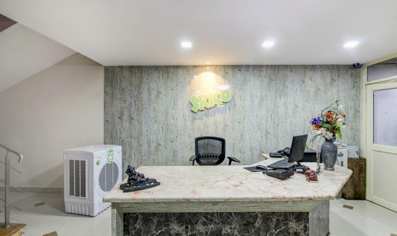 Treebo Trend Srico Banjara Hills Hotel Hyderabad Bagian luar foto