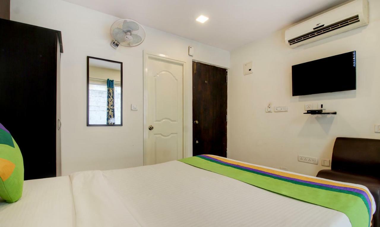 Treebo Trend Srico Banjara Hills Hotel Hyderabad Bagian luar foto