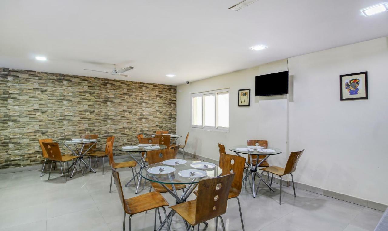 Treebo Trend Srico Banjara Hills Hotel Hyderabad Bagian luar foto