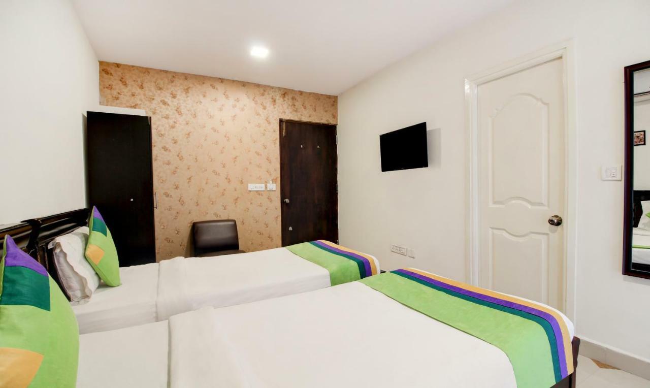 Treebo Trend Srico Banjara Hills Hotel Hyderabad Bagian luar foto