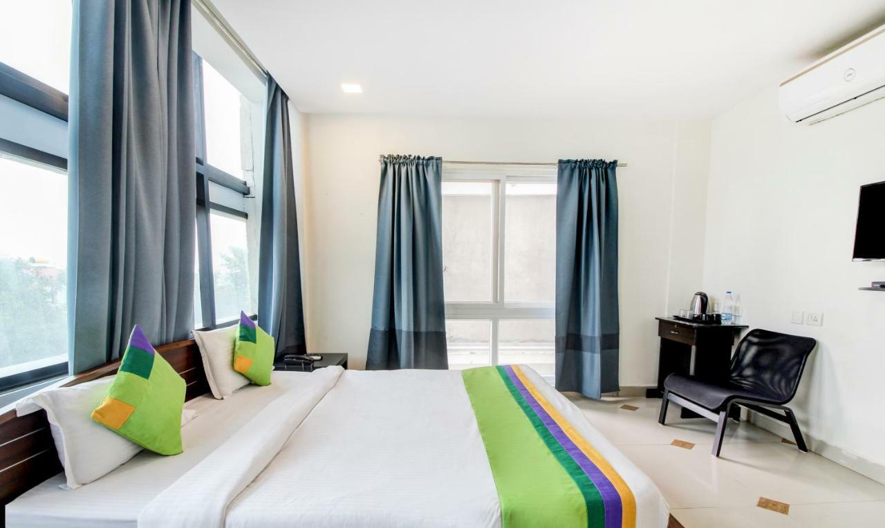 Treebo Trend Srico Banjara Hills Hotel Hyderabad Bagian luar foto